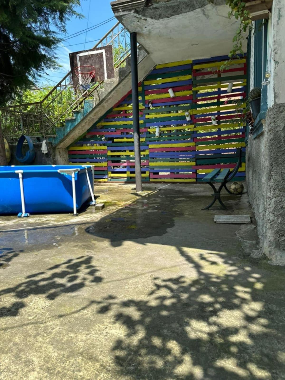 Guest House Barbi Batumi Esterno foto