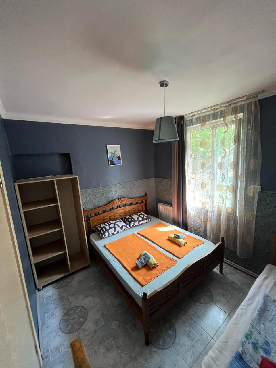 Guest House Barbi Batumi Esterno foto